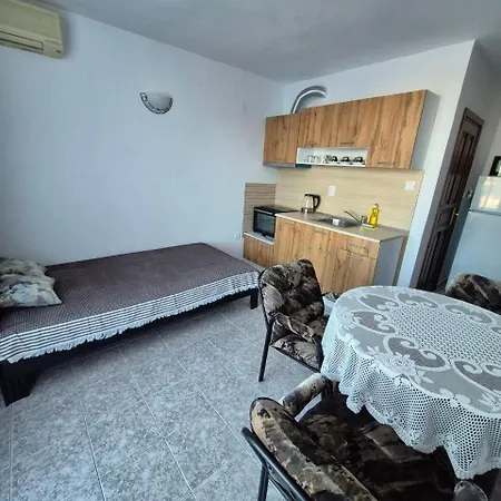 бавария Apartman Ravda